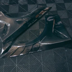 BMW G8X Carbon Fiber Fenders